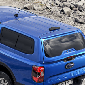 Trda streha s stranskimi stekli, Blue Lightning